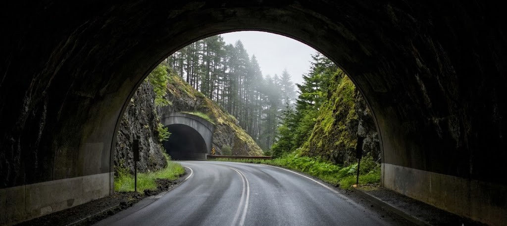 An illustration of tunnel vision narrowing at high speed, or crash impact severity