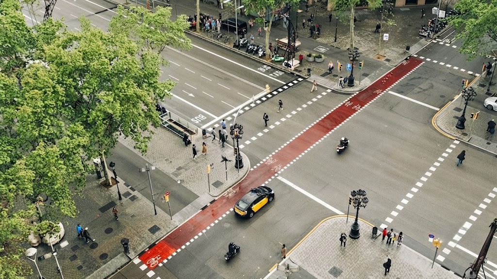 Imagen de la pregunta: ¿Cuál es el límite de velocidad en vías urbanas compartidas con peatones?