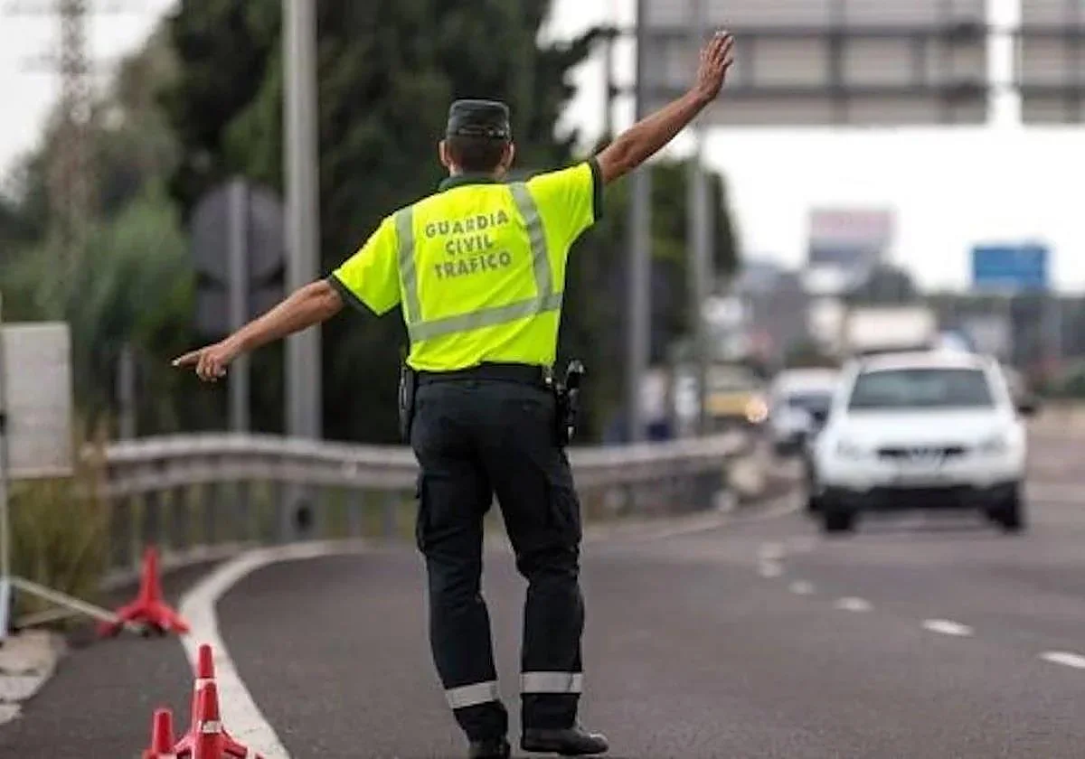 Imagen de la pregunta: Según el capítulo, ¿cuál es la forma más eficaz de seguridad vial?