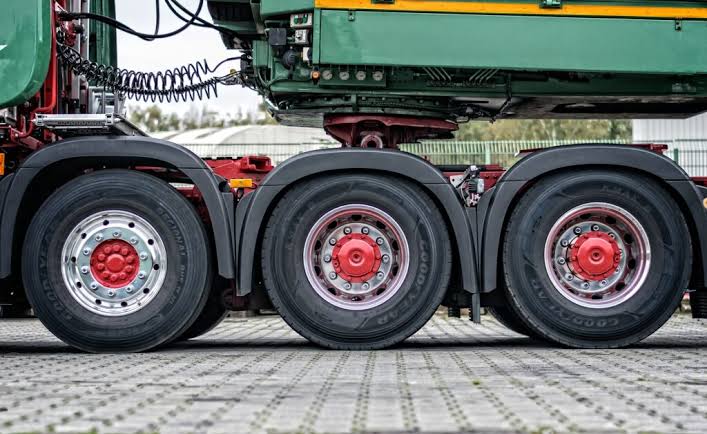 Question image: What does "axle load" refer to?