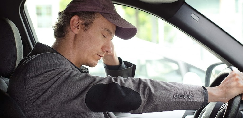 Question image: During a microsleep of a few seconds at 120 km/h, how far can a vehicle travel o
