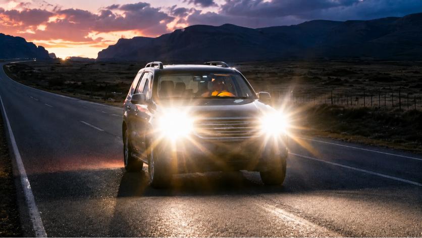 Question image: Where is the use of main beam (high beam) permitted?