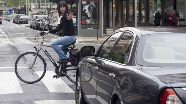 Question image: When crossing a cycle lane, a shoulder, or a bicycle crossing, what is the drive