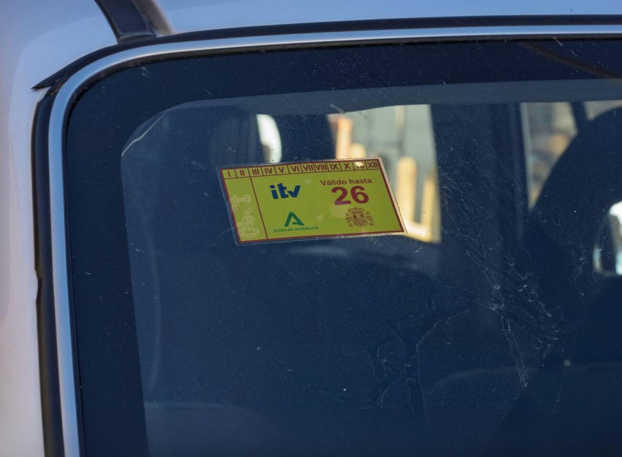 Question image: Where must the ITV sticker be placed once the inspection has been passed?