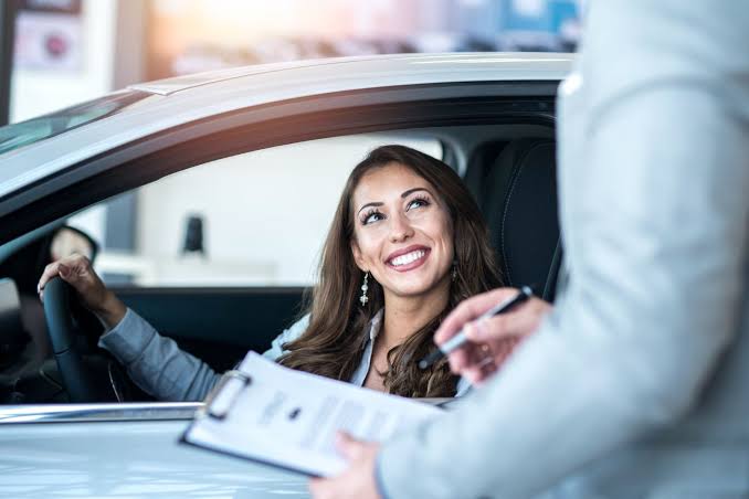 Question image: What details must the proof of insurance carried in the vehicle include?